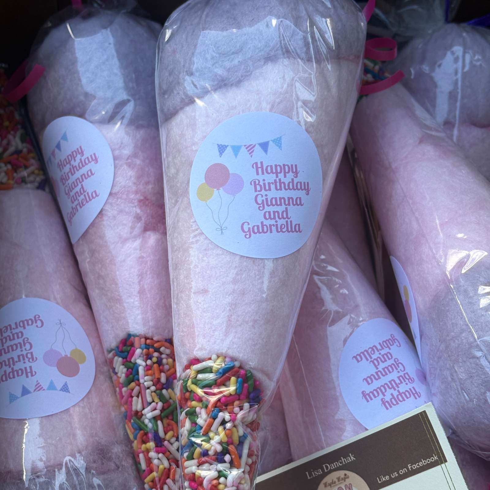 Cotton candy party favor