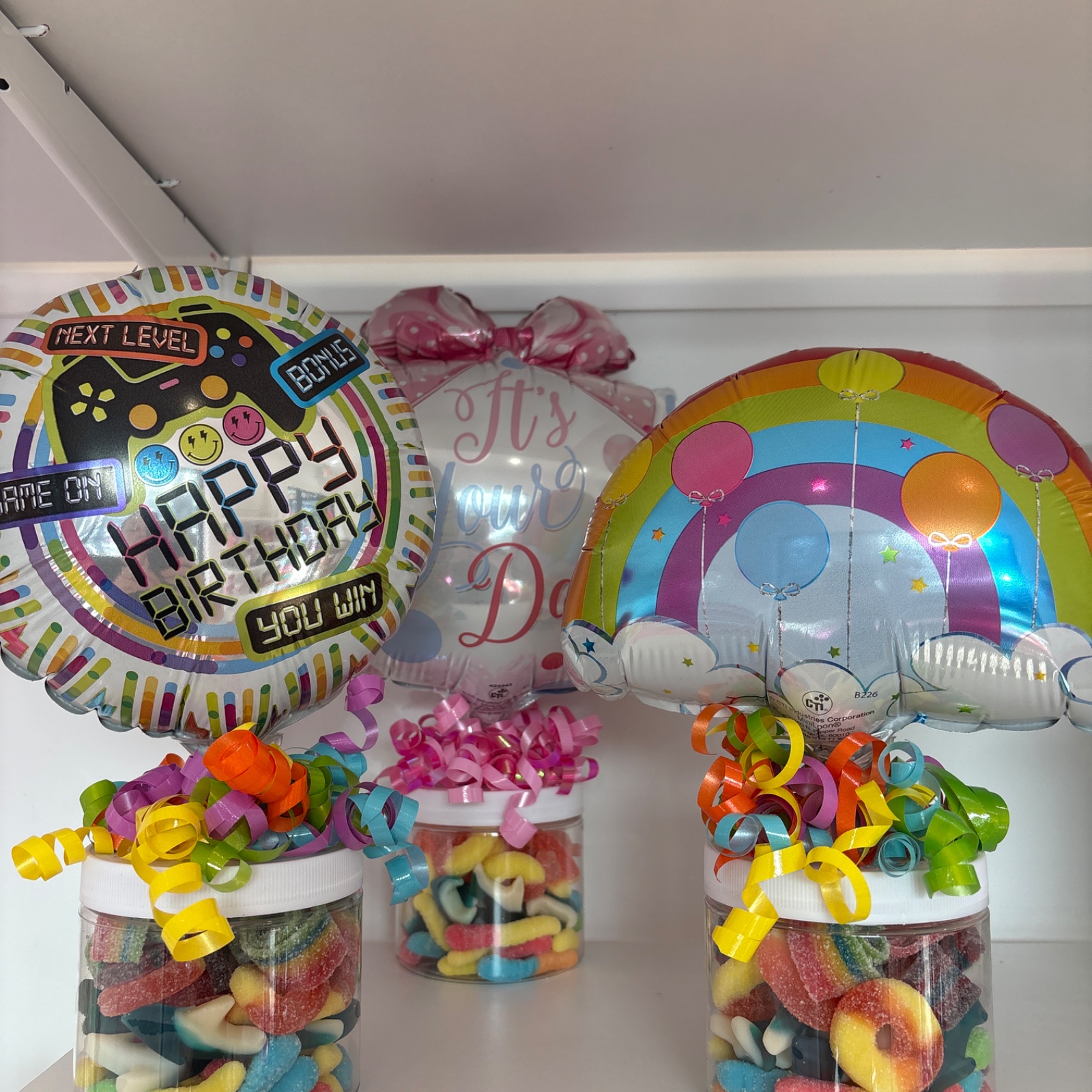 Balloon with candy cup